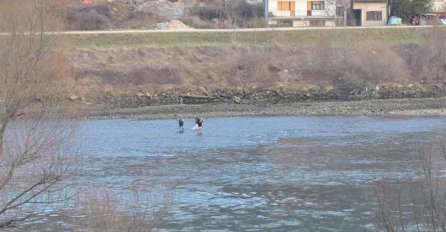 UŽAS U ZVORNIKU Na obali rijeke pronađeno tijelo nepoznatog muškarca