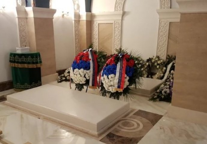 OVDJE ĆE POČIVATI PATRIJARH IRINEJ... Prve fotografije grobnice smještene u kripti Hrama Svetog Save 