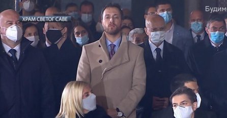 "OVO JE NAJRUŽNIJA SLIKA SA SAHRANE PATRIJARHA IRINEJA": Vidite li šta je sporno na njoj? OVO SE NIJE SMJELO DESITI