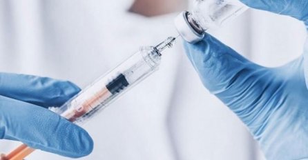 CIJENA DOZE 10 DOLARA Rusija planira da proizvodi vakcinu i u Njemačkoj?