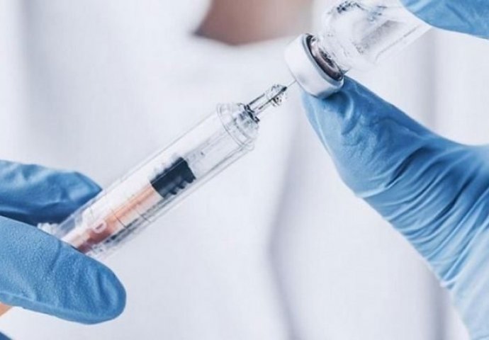CIJENA DOZE 10 DOLARA Rusija planira da proizvodi vakcinu i u Njemačkoj?