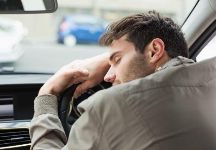 Istraživanje u RS: Svaki peti vozač bi i pospan sjeo za volan