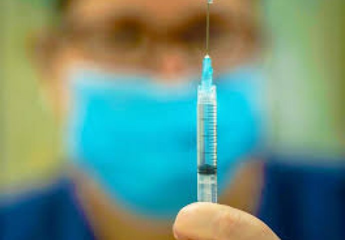 VELIKO INTERESOVANJE GRAĐANA Počinje vakcinacija protiv sezonskog gripa u BIJELJINI I GRADIŠKI