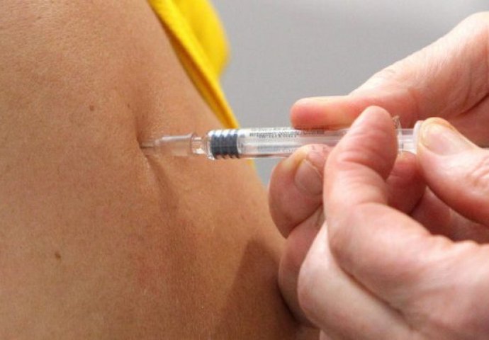 Ko će se prvi vakcinisati u BiH?