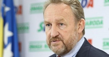 BAKIR IZETBEGOVIĆ OTVORENO O DODIKU, ZVIZDIĆU, ČAMPARI, KONAKOVIĆU, EFENDIĆU I ODLASCIMA IZ SDA: Ovo će izazvati veliku buru