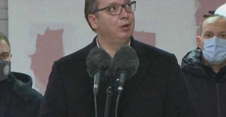 VUČIĆ SINOĆ NA IVICI SUZA, STAO PRED KAMERE: Ovo mu je bilo teško da izgovori