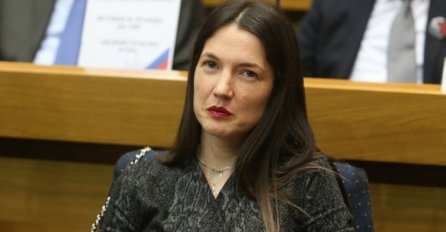 JELENA TRIVIĆ JE DESNA RUKA DRAŠKA STANIVUKOVIĆA, A EVO KO JE NJEN SUPRUG: Da njim ima dvoje djece (FOTO)