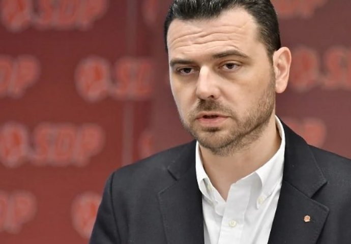 Saša Magazinović podnio ostavku!