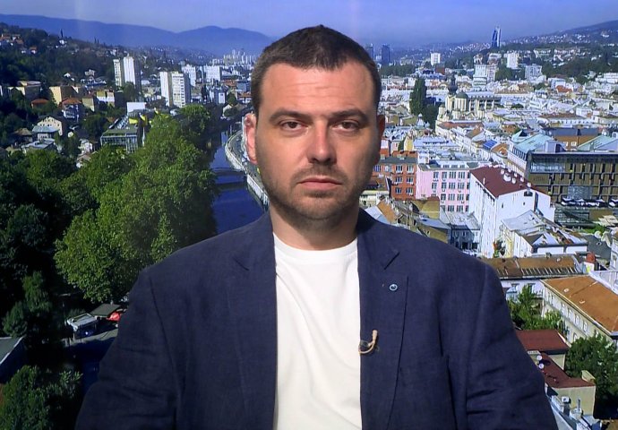 Magazinović: Igrokaz Vučića i Dodika, HDZ bi da u Ustav upišemo da će član Predsjedništva biti Čović