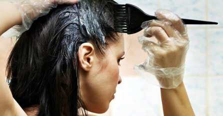 FARBATE KOSU SAMI KOD KUĆI? Stručnjaci objašnjavaju je li bolje bojiti je dok je MOKRA ILI SUHA