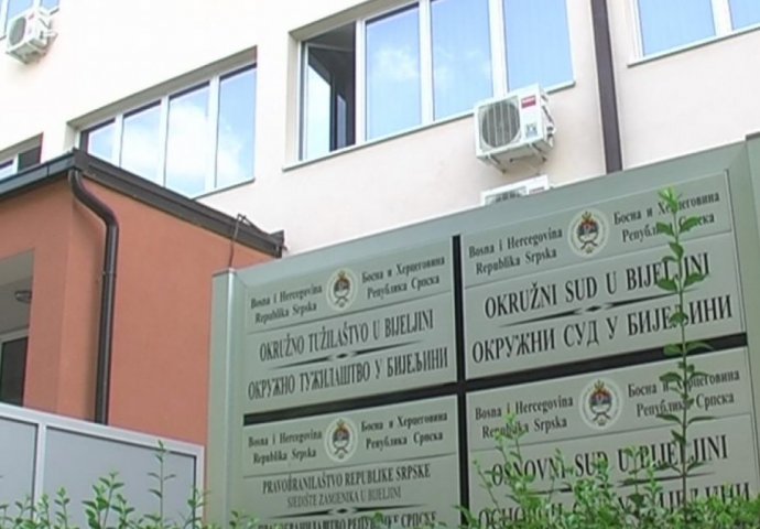 Direktorica Kulturnog centra u Srebrenici nezakonito sama sebi podigla platu