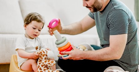 VIC DANA: Otac se, nakon dugo vremena, vratio s bauštele u Njemačkoj pa u kući zatekao sina kako sjedi na tuti, a onda