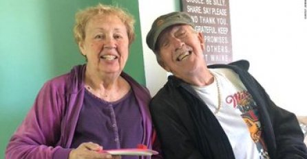 Nakon 47 godina braka, muž i žena preminuli u isto vrijeme od koronavirusa