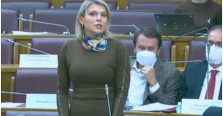 BRUKA U SKUPŠTINI CRNE GORE: Poslanica napravila nevjerovatan lapsus  (VIDEO)