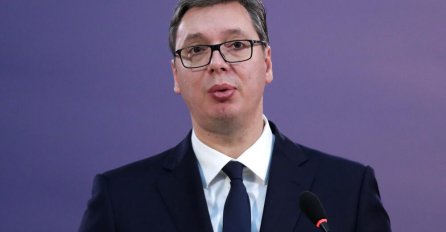 Vučić čestitao Krivokapiću: Da sa uspjehom obavljate odgovornu dužnost