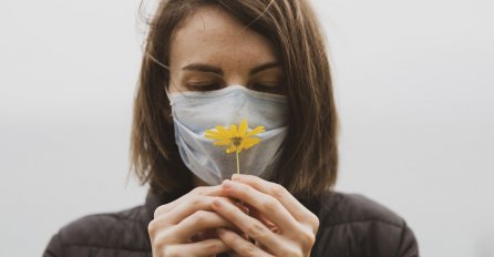 NAUČNICI OTKRILI: Zbog čega kovid pacijenti ne osjećaju miris?