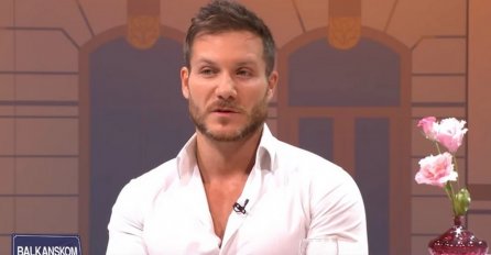 POSLIJE SKANDALA SA LICEM SAŠA KOVAČEVIĆ POKAZAO TIJELO: Pjevač izazvao lavinu kometara!