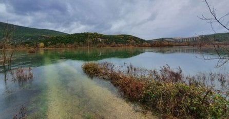 PONOVO POPLAVE? Izlile se rijeke u Hercegovini, ugrožene kuće (VIDEO)