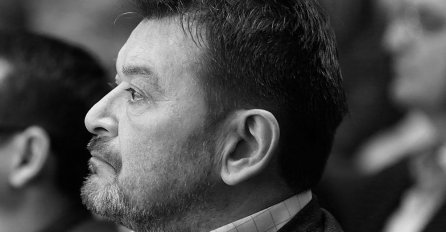 TIKINA KĆERKA KAO DA JE PREDOSJETILA TRAGEDIJU, SINOĆ OBJAVILA SLIKU  KOJA KIDA SRCE:  Evo šta je napisala, KAO DA JE ZNALA