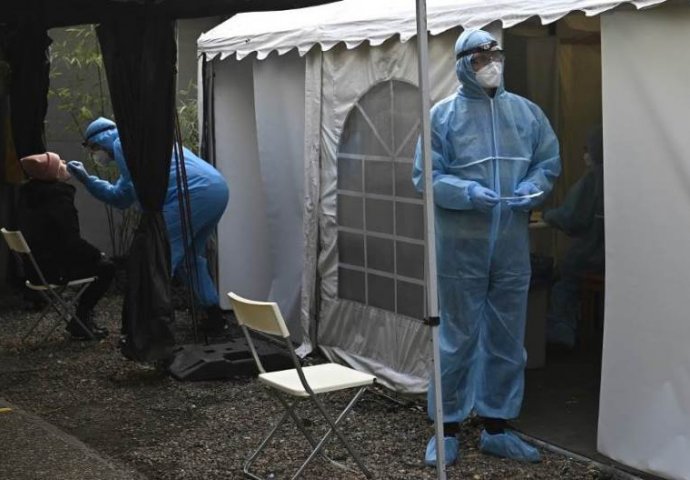 Upozorenje njemačkog zastupnika: Ko se danas zarazi, statistički umire na Božić