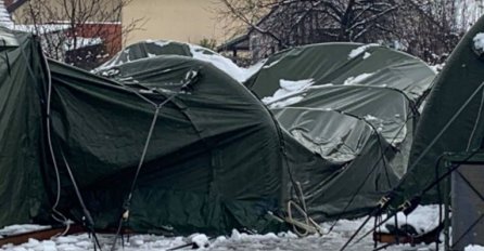 Urušio se šator za korona-pacijente ispred bolnice u Varaždinu