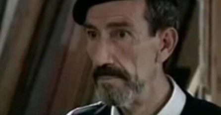 SJEĆATE LI SE ČUVENOG DŽOMBE? Pogledajte kako izgleda danas, a nećete vjerovati čime je zamijenio glumu!