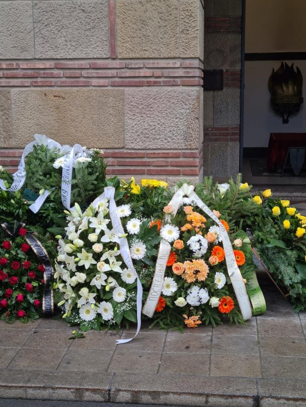 2402251-whatsapp-image-20201211-at-13-17-55-ff