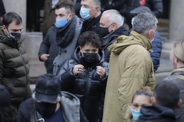 399565-mk44180-1-orig