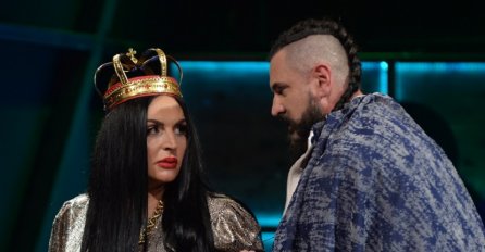 PAO POLJUBAC U EMISIJI, ŠARAN I SRPSKA PJEVAČICA IZNENADILI SVE PRISUTNE: Evo ko je ona (FOTO)