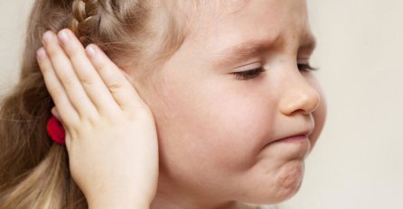 PEDIJATRI OBJASNILI I ZAŠTO: Evo sa koliko godina se djeci smiju probušiti uši!