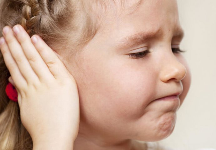 PEDIJATRI OBJASNILI I ZAŠTO: Evo sa koliko godina se djeci smiju probušiti uši!
