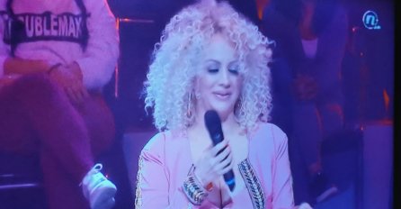 "ŠUŠKA SE ŠUŠKA DA JA VOLIM DUŠKA" Kandidatkinja večeras ovo otpjevala u ZVEZDAMA GRANDA, a reakcija Jelene KARLEUŠE je hit