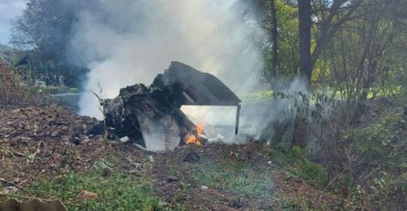 Na mjestu gdje se avion srušio pronađena tijela, ali i sljedeći predmeti