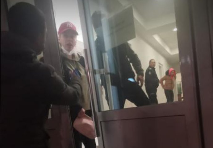 PRIVEDENI UČESNICI "PAROVA", USLIKANI U POLICIJSKOJ STANICI: Evo šta se dešava