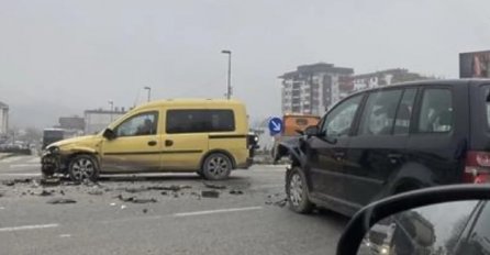 SREBRENIK: Dvije osobe povrijeđene u saobraćajnoj nesreći