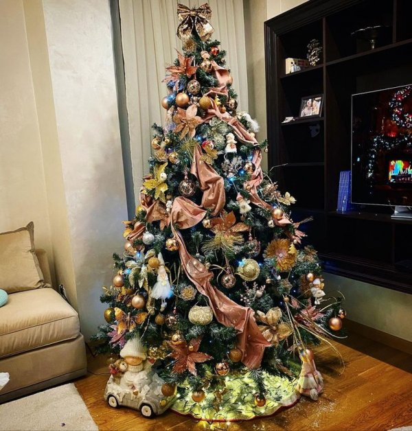 ilda-saulic-novogodisnja-jelka-2-830x0