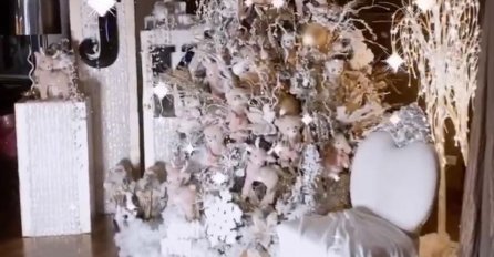 Gori Instagram, Dragana Mirković komentarisala Karleuši ukrase za Božić: JELENA OBJAVILA OVE SLIKE, DRAGANA ISPOD NAPISALA OVU RIJEČ