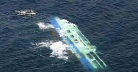 POTONUO BROD: Nestalo najmanje 15 mornara