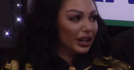 MAJA MARINKOVIĆ OSTALA BEZ OBRVA! Od silnih operacija joj spale, svi se prepali kad su je vidjeli sinoć, POGLEDAJTE KRUPAN KADAR