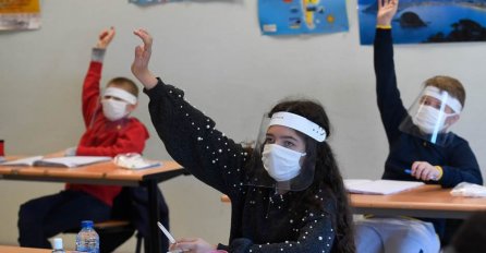 “ŠKOLE NISU ŽARIŠTA KORONE” Istraživanje pokazalo da se učenici ne mogu smatrati asimptomatskim prenosnicima virusa