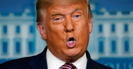 NE BUDITE SLABE BUDALE! Tramp opet negirao Bajdenovu pobjedu i poslao BRUTALNU PORUKU!