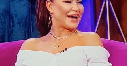 PRIČALI SU DA JE NJENO LICE UNIŠTENO OD BOTOKSA, SAD SE PONOVO POJAVILA U EMISIJI: Smršala, a pogledajte kako IZGLEDA (FOTO)