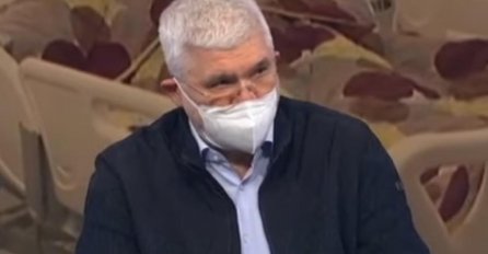 DOKTOR TARABAR IZ KOVID BOLNICE DAO BITNE SAVJETE, NE UZIMAJTE OVA DVA VITAMINA UJUTRO: Ovo je pravilna upotreba vitamina