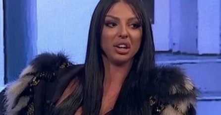 VELIKI NOS, ISPRŽENA KOSA I JEFTINI NOKTI,OVAKO JE MAJA MARINKOVIĆ IZGLEDALA PRIJE OPERACIJA: Ne liči na sebe, BLAM SLIKE