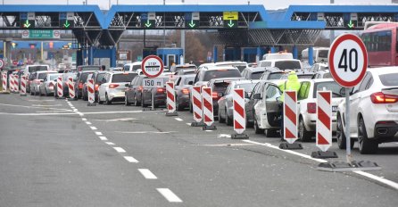 JOŠ UVIJEK HAOS NA GRANICI: Vozači čekaju po nekoliko sati, kolone duge više od 7 kilometara