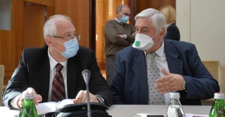 "KO ŽELI DA BUDE PRIKLJUČEN NA APARATE SLOBODNO NEKA SLAVI" Evo šta srpski doktori kažu o dočeku Nove godine