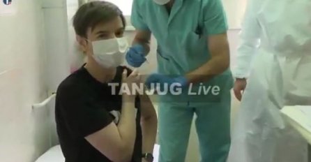 ANA BRNABIĆ PRVA U SRBIJI PRIMILA FAJZEROVU VAKCINU: Počela imunizacija, vakcinisali se i dr Kisić, Predrag Kon...