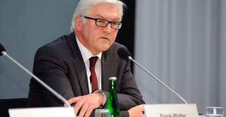 Steinmeier u božićnoj poruci: Najgore u pandemiji je prošlo