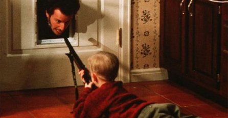 "SAM U KUĆI", FILMSKA ANALIZA - KEVIN DANAS, JUČER I SUTRA: Potvrda jednog novog svijeta, transformacija obitelji i debata između autonomije i kolektiva kroz nostalgiju Božićne čarolije