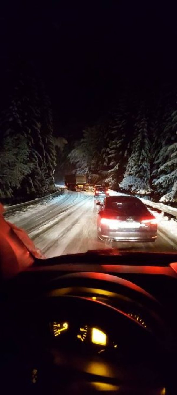 nisici-guzva-snijeg-saobracaj-drustvene-mreze-bih01